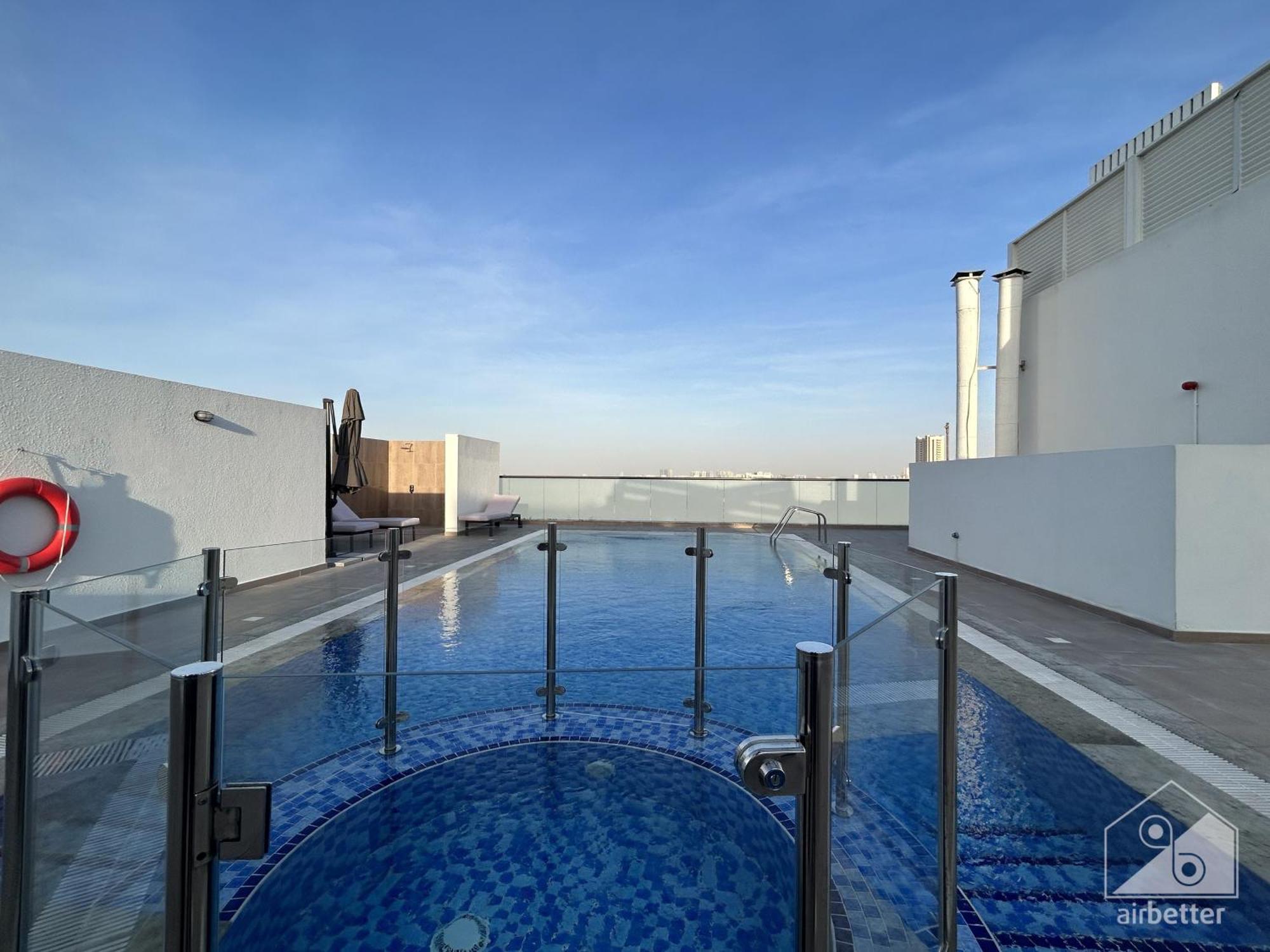Spacious With Balcony In Al Majan Apartment
